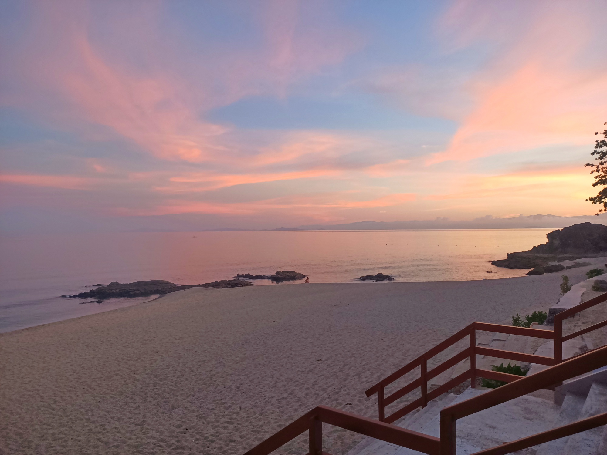 La Luz Beach Resort